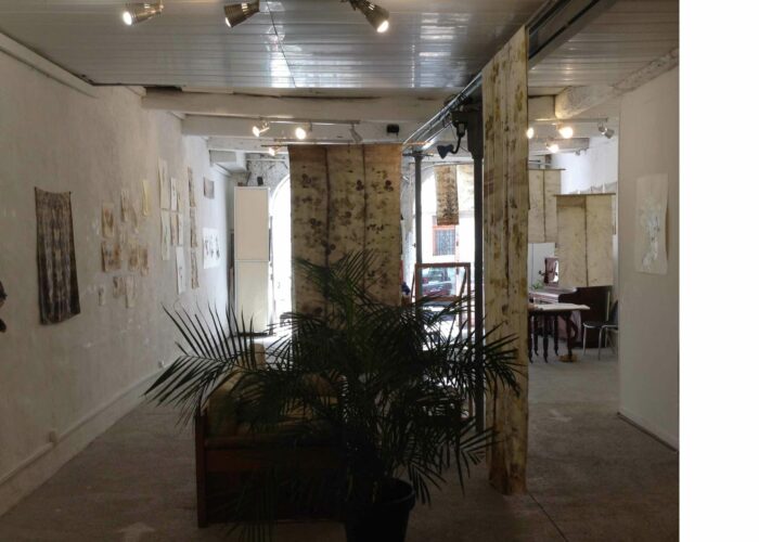 exposition Subtiles affinités de frédérique lesschaeve et mapie des vignes à l'openSpace galerie de Sète en août 2020